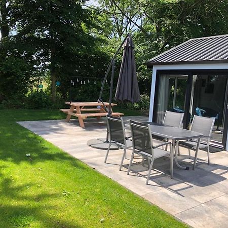 Luxe En Gezellig Chalet Aan Veluwemeer 4 Pers Hulshorst Exteriér fotografie