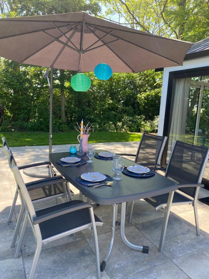 Luxe En Gezellig Chalet Aan Veluwemeer 4 Pers Hulshorst Exteriér fotografie