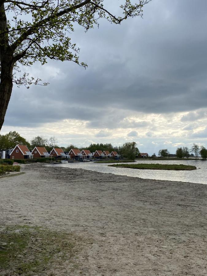 Luxe En Gezellig Chalet Aan Veluwemeer 4 Pers Hulshorst Exteriér fotografie